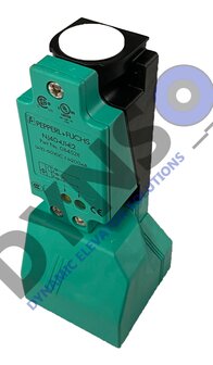 PEPPERL+FUCHS inductive sensor NJ40+U1+U2