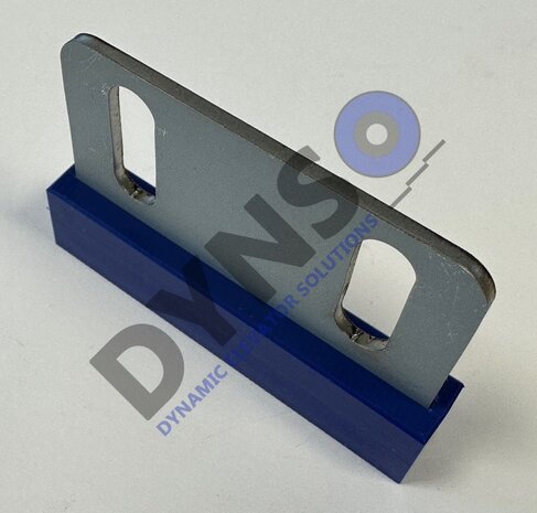 DYNSO Mitsubishi doorguide plastic voering incl. withalen houder with sleufholeen, 60x42x10mm